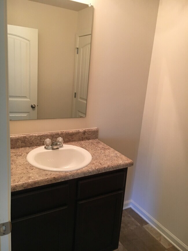 Building Photo - Doss Ferry Community – Kimberly, AL | 2-Story Home Built in 2017 | 3 Bedrooms, 2.5 Baths | Fenced...