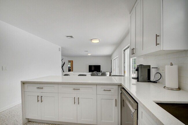 Building Photo - 1171 Bimini Ln