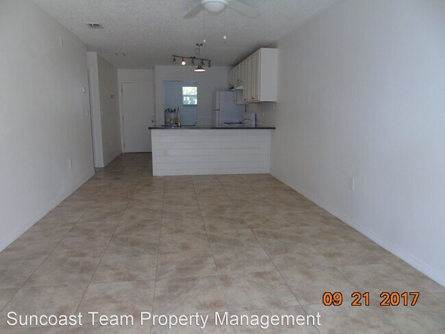 Building Photo - 2 br, 2 bath House - 11255-A Pendleton Ave