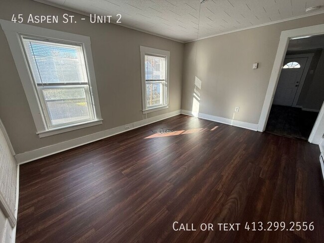 Building Photo - 45 Aspen St