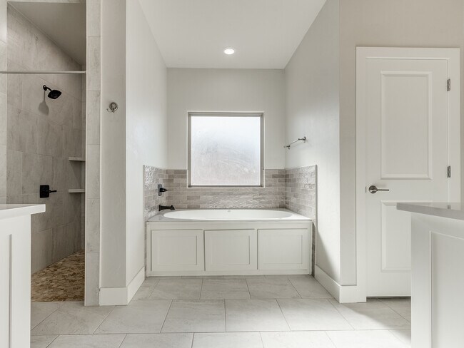 Building Photo - 6322 NW 178th Ter