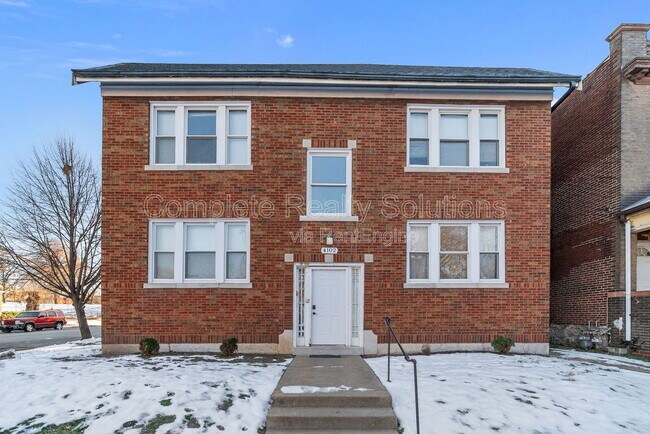 Building Photo - 4102 California Ave