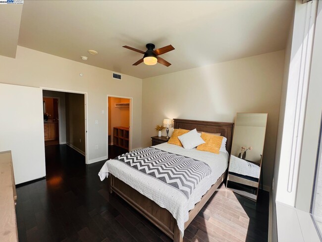 Building Photo - 38 N Almaden Blvd