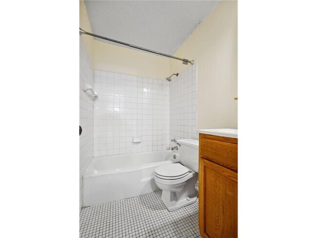 Building Photo - 5315 Minnehaha Ave