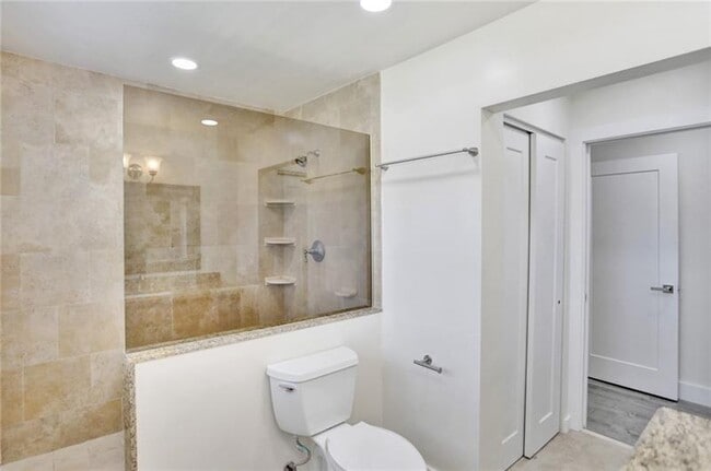 Building Photo - 4300 S Ocean Blvd
