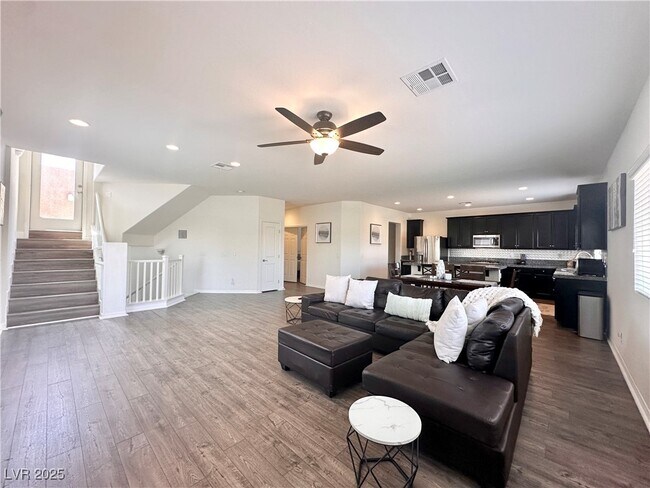 Building Photo - 5630 Aspen Heights Dr