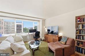 Building Photo - 1545 18th St NW
