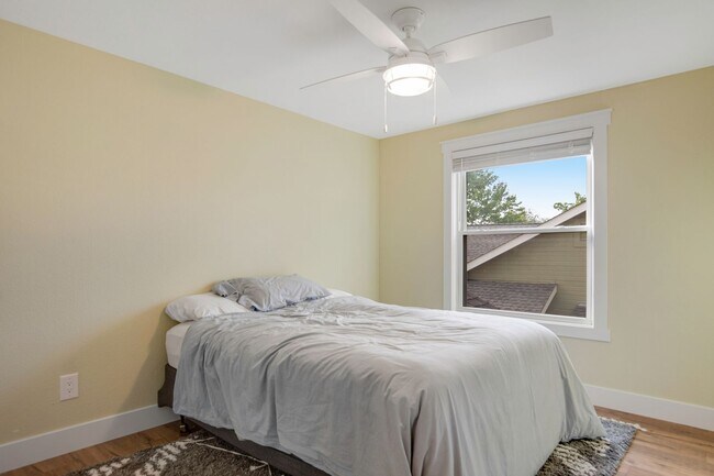 Building Photo - Beautiful 4-Bed, 3-Bath Southeast Boise Ho...