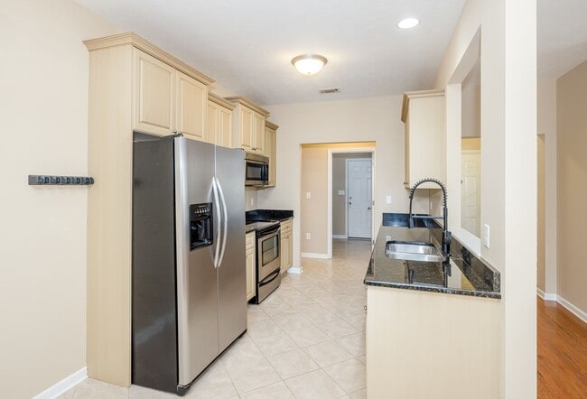 Building Photo - 528 Casey Ct