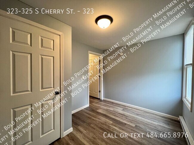 Building Photo - 323-325 S Cherry St.-323
