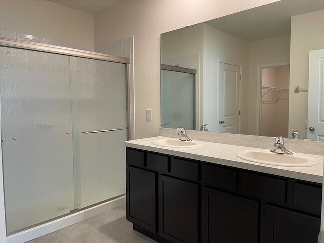 Building Photo - 5535 Hollingworth Trl