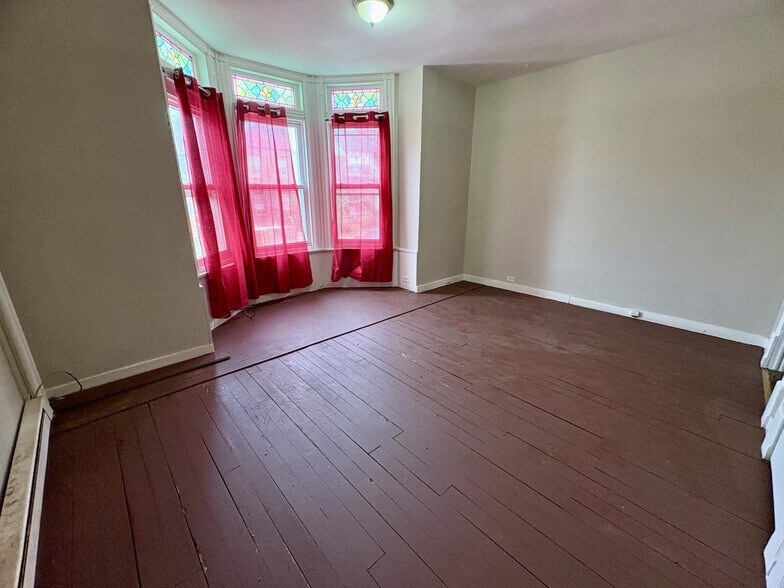 Building Photo - 1224 Eckert Ave