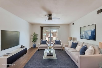 Building Photo - Charming 2-Bed, 1.5-Bath Home in Denver | Updated & Move-In Ready