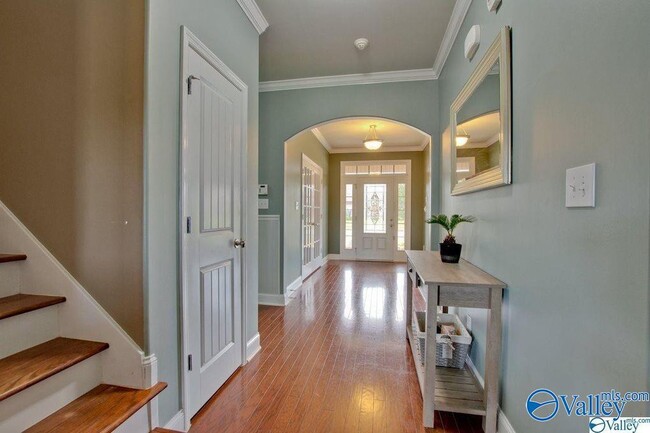 Building Photo - 705 Tide Creek Dr SW