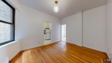 Building Photo - 78 W 11th St