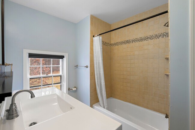 Building Photo - 5116 Wetheredsville Rd