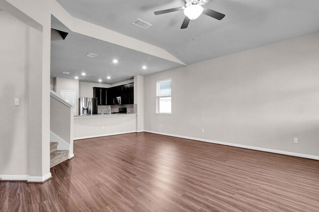 Building Photo - 6020 Genova Pl