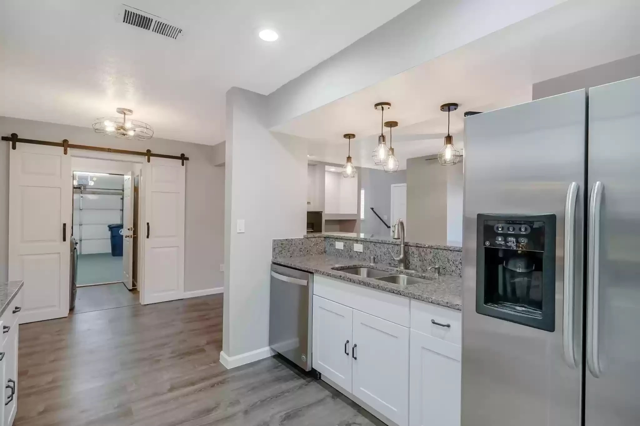 Kitchen - 4801 Irving Blvd NW