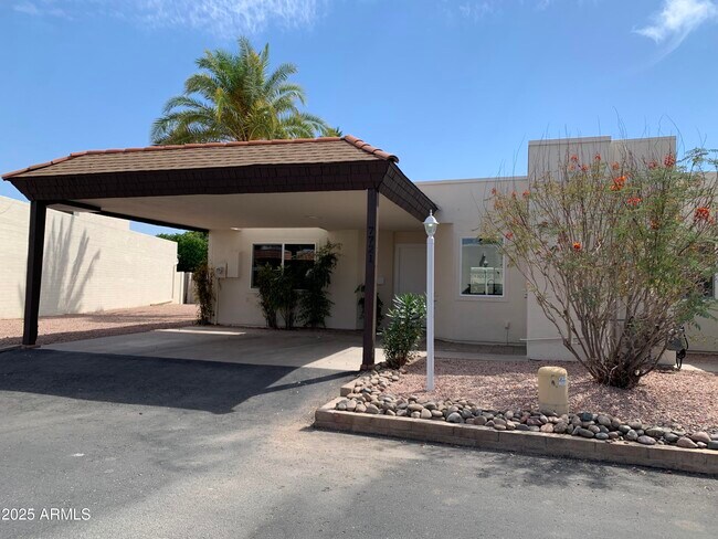 Building Photo - 7721 E Sandalwood Dr