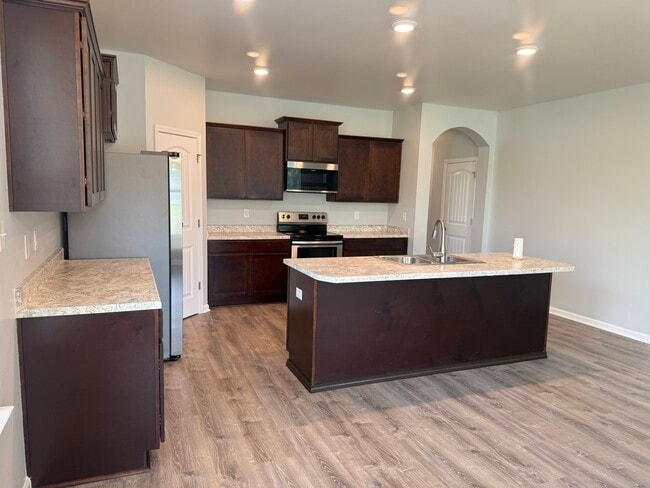 Building Photo - 23033 Isabella Dr