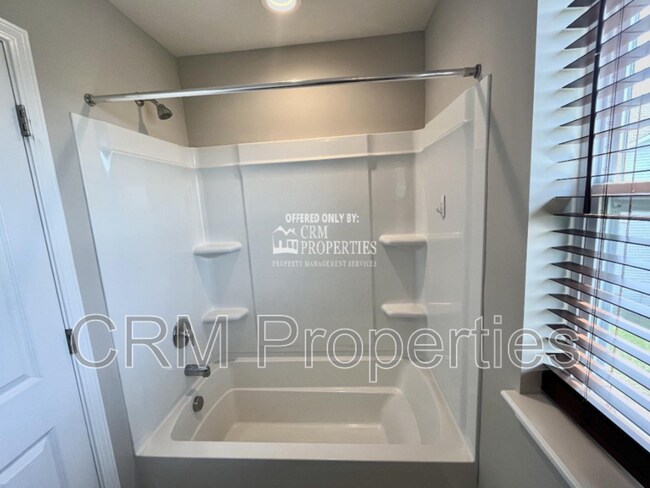 Building Photo - 1405 Sunbrook Ct
