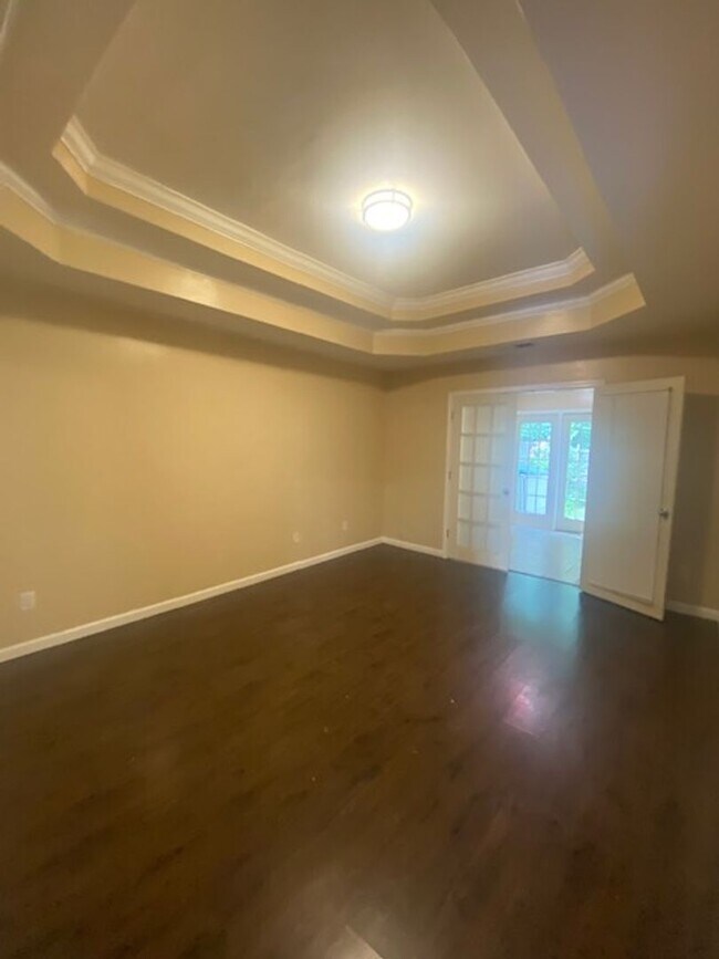 Building Photo - 114 Hidden Creek Cove