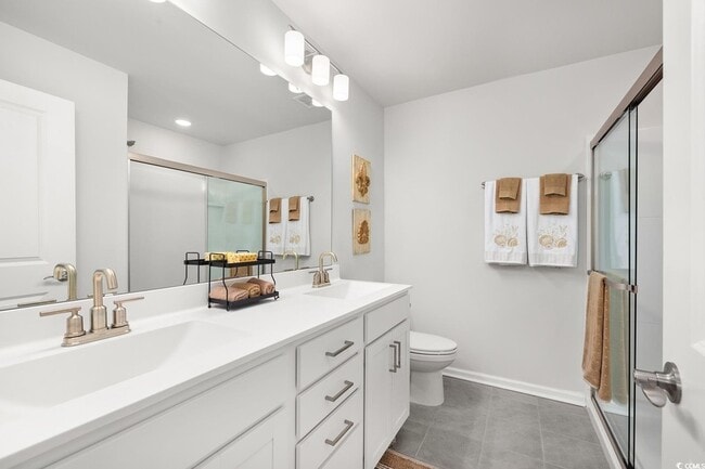 Building Photo - 283 Ferretti St