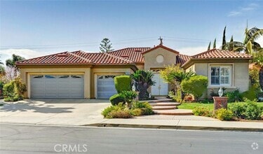 Building Photo - 2140 Chandler Dr