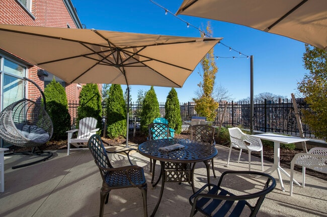 Building Photo - 1505 Commonwealth Ave