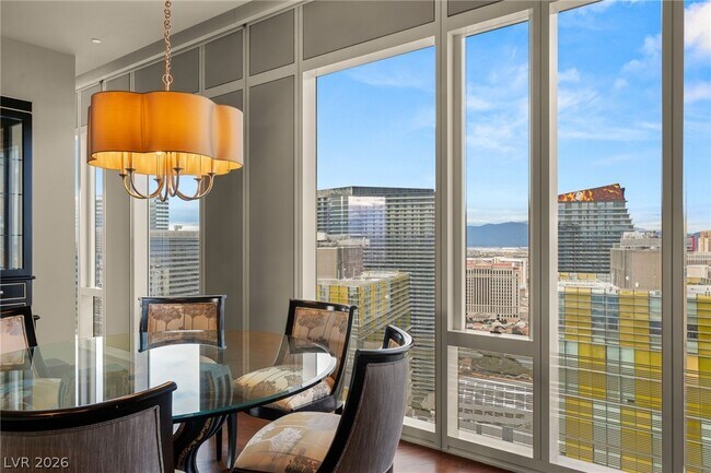 Building Photo - 3750 S Las Vegas Blvd