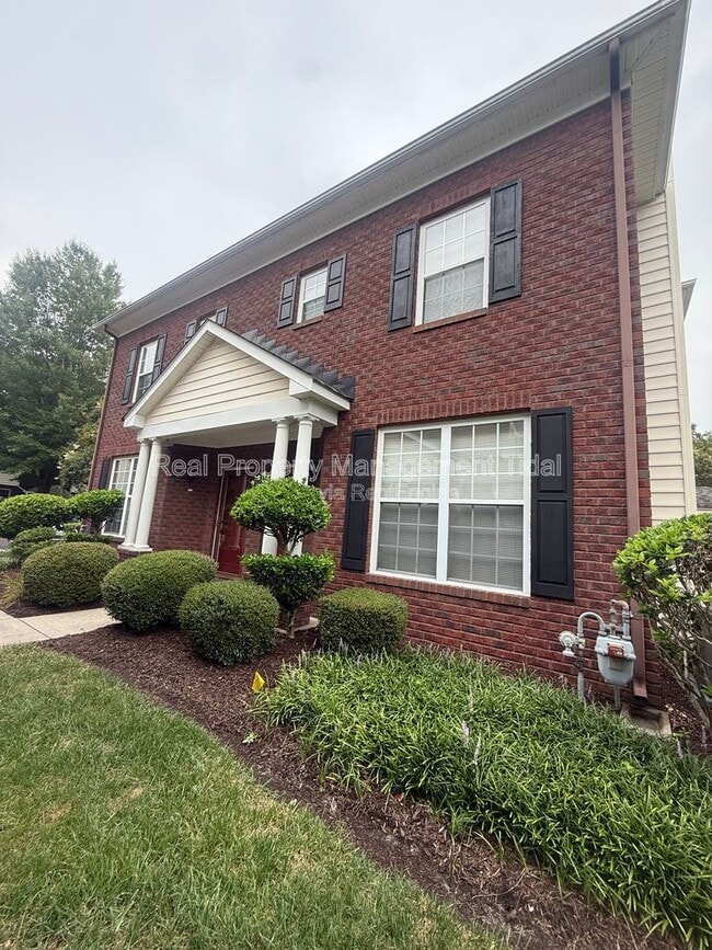 Building Photo - 5813 Ludington Dr