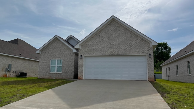 Building Photo - 217 Overcup Dr