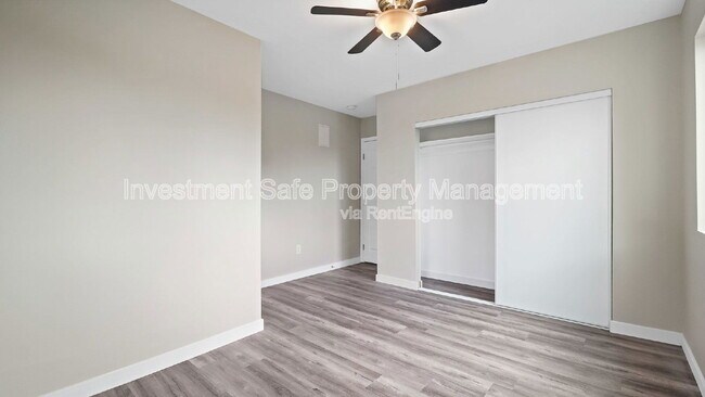 Building Photo - 4275 College Ave