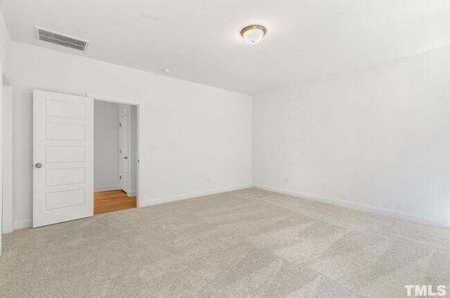Building Photo - 2045 Maggie Vly Dr