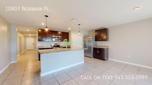 Building Photo - 10807 Norman Pl