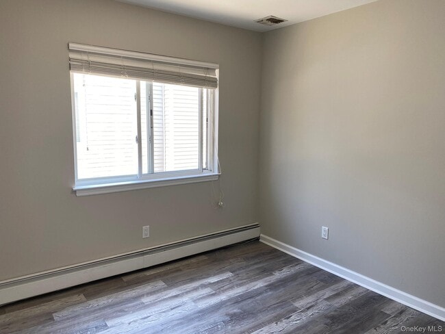 Building Photo - 148 Jefferson Ave