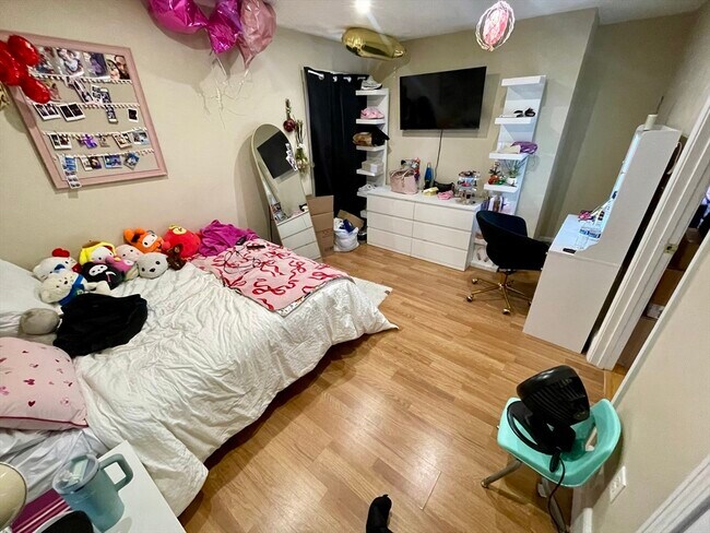 Building Photo - 54 West St