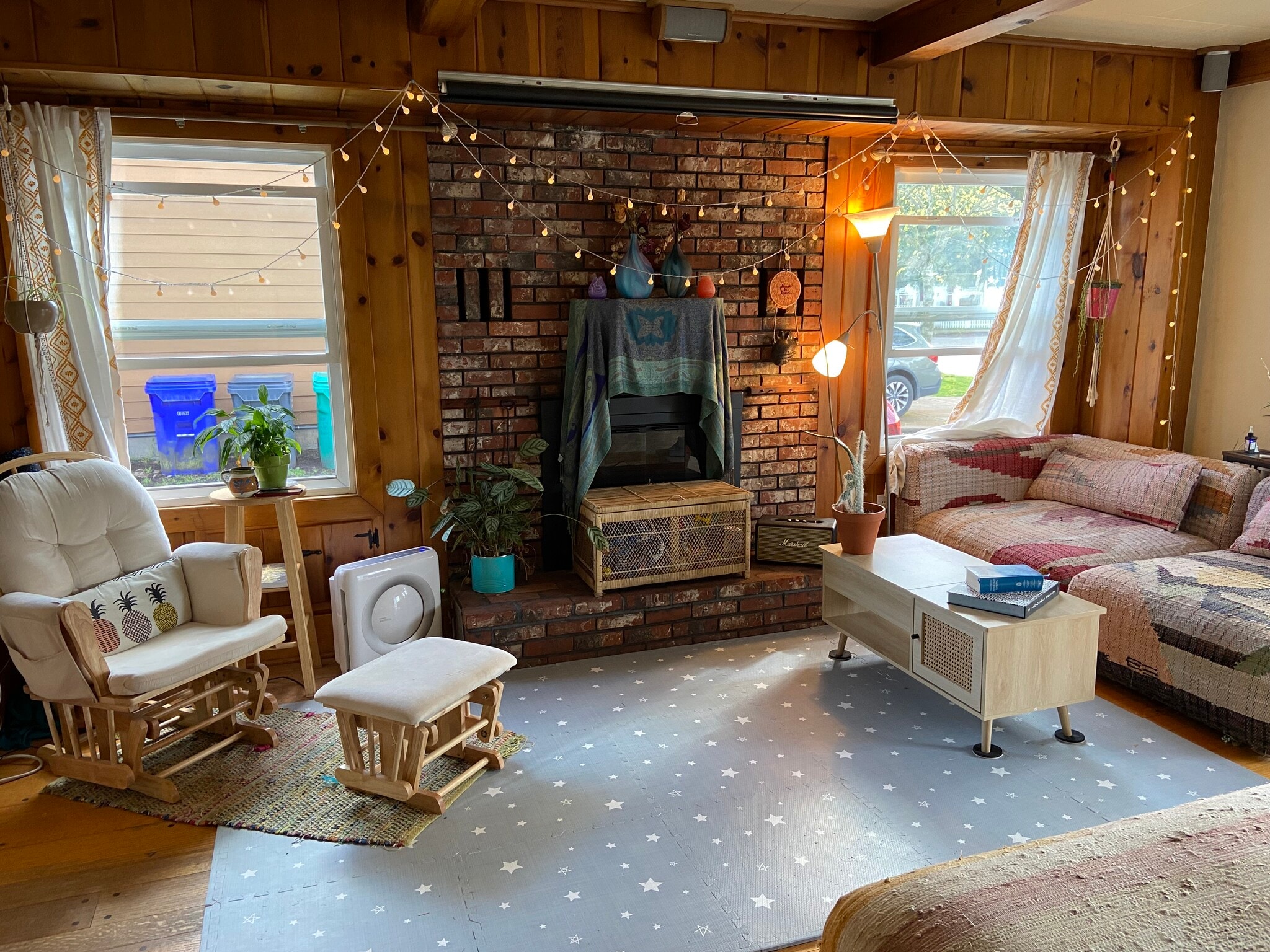 Livingroom - 6814 North Boston Avenue