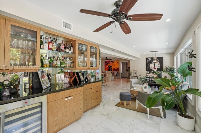 Building Photo - 7830 SW 53rd Pl