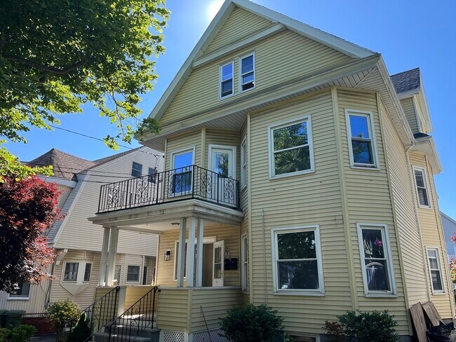 Building Photo - 78 Dexter Ave