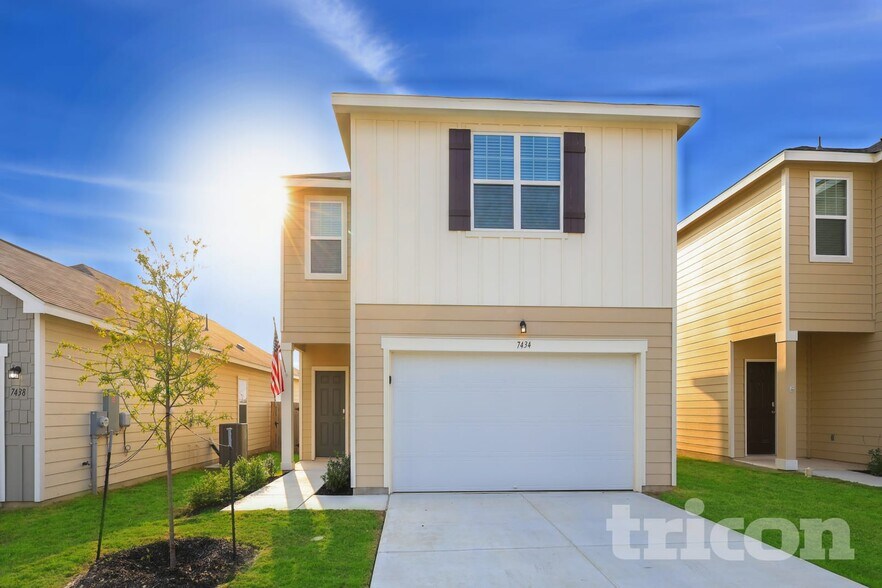 Primary Photo - 7434 Asp Point