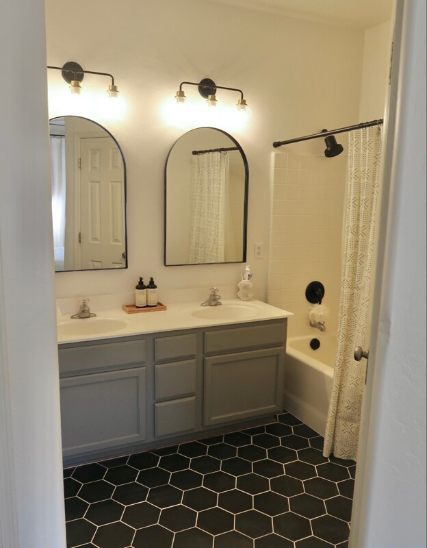 Building Photo - 525 N Miller Rd