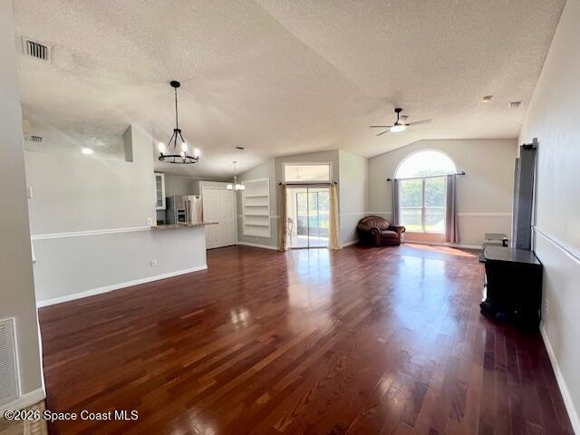 Building Photo - 8045 Bracken Ln