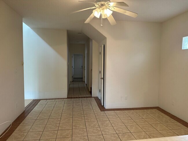 Building Photo - 6464 Valentine Way
