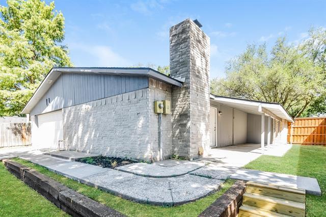 Building Photo - 2902 Branch Oaks Dr