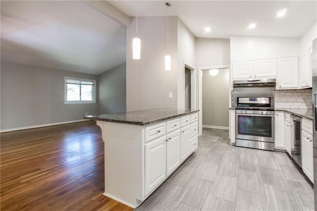 Building Photo - 1863 Merrimac Ct NE