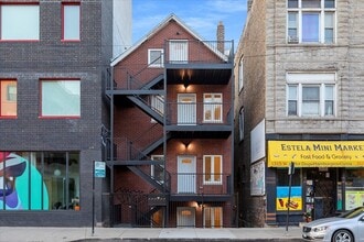 Building Photo - 1313 W Chicago Ave