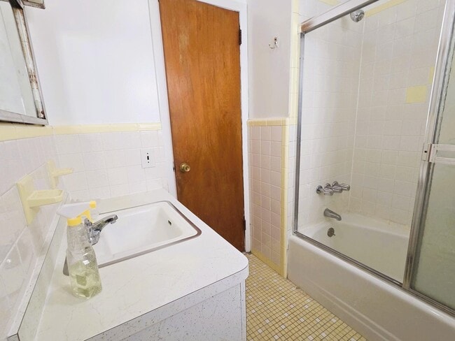 Building Photo - 777 Montgomery St