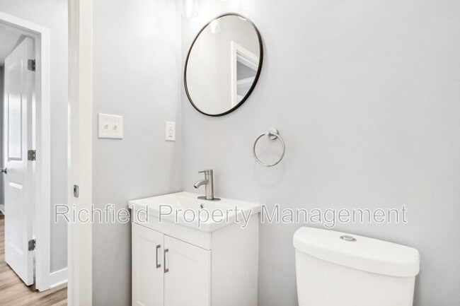 Building Photo - 25 N Drexel Ave