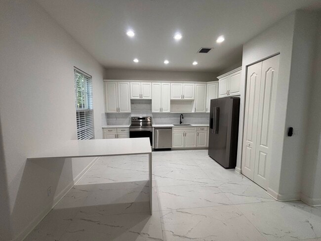 Building Photo - 2789 Eagle Rock Cir